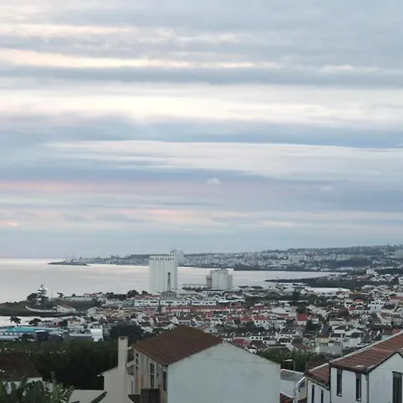 Casa Do Largo * Lagoa (Azores)